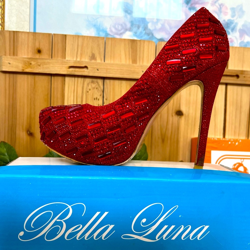 💜Bella Luna Shimmering Rhinestones High Heels